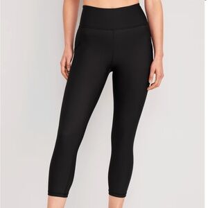 NWT old navy Powersoft crop leggings